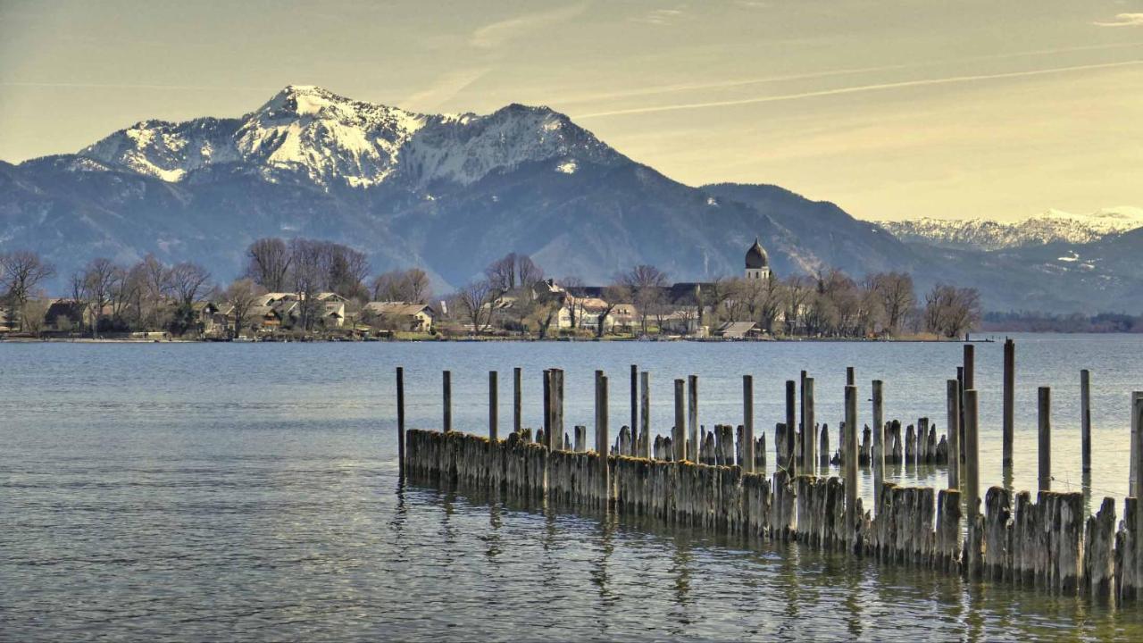 Lieblingseck Nachhaltige 5 Sterne Ferienwohnung Direkt Am Chiemsee Gstadt am Chiemsee Ngoại thất bức ảnh